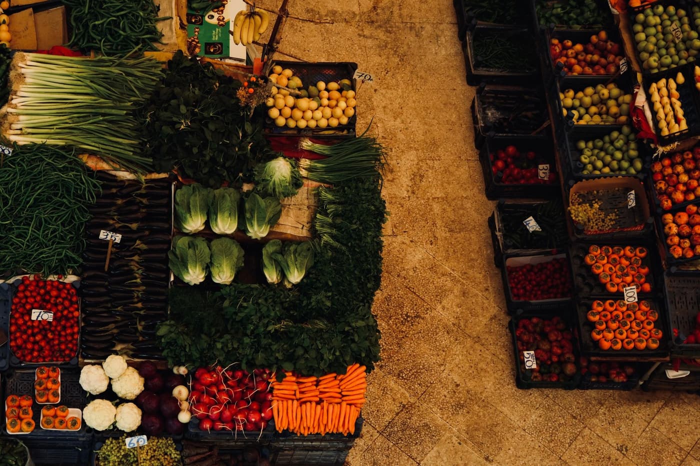 Manger végétarien pas cher : les courses qui font la différence